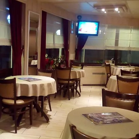 Hotel Olimpiyat 2*