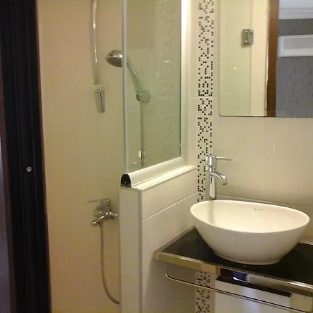Hotel Olimpiyat 2*