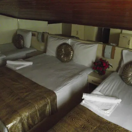 Hotel Olimpiyat 2*
